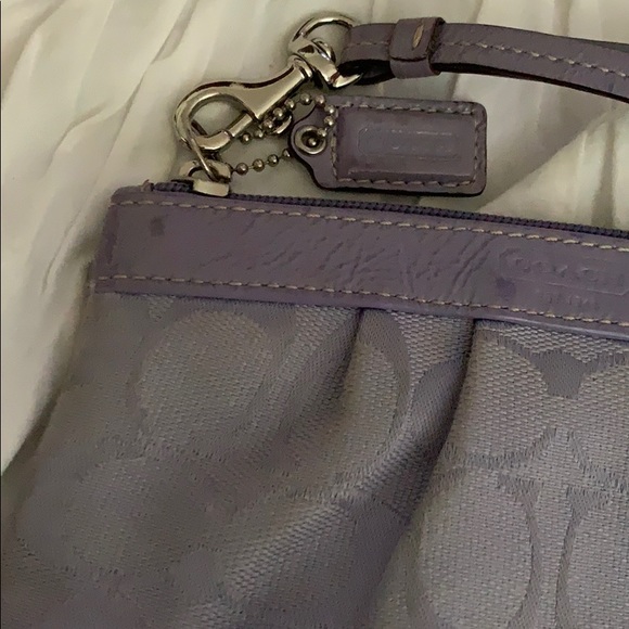 Coach wristlet - Picture 2 of 5